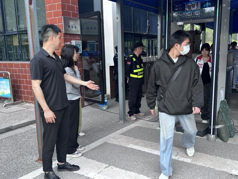 f40b8d81-7c1b-4cd1-b2ce-33fdfce64f61.jpg f40b8d81-7c1b-4cd1-b2ce-33fdfce64f61.jpg