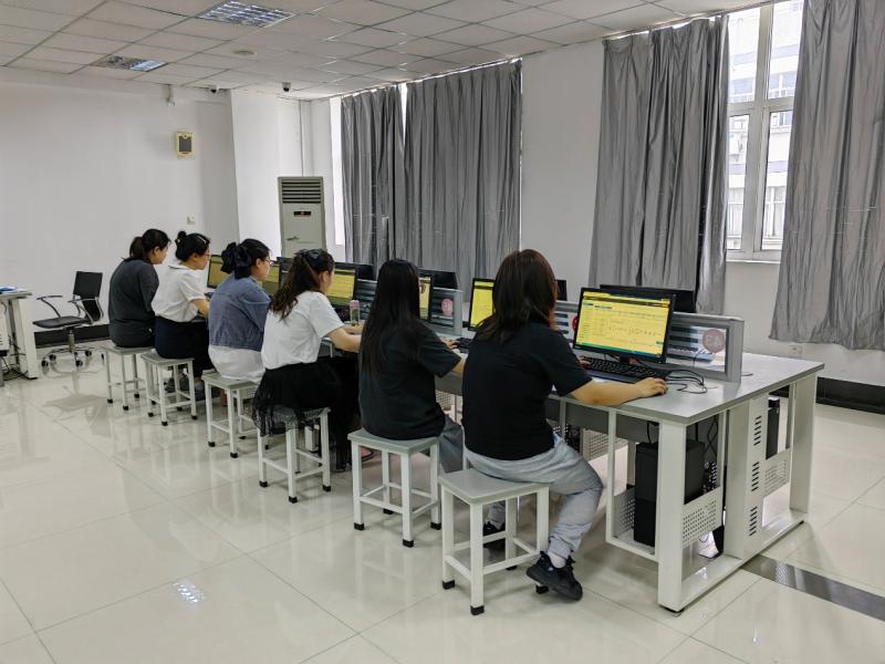 技能大赛展风采 以赛促教砺成长