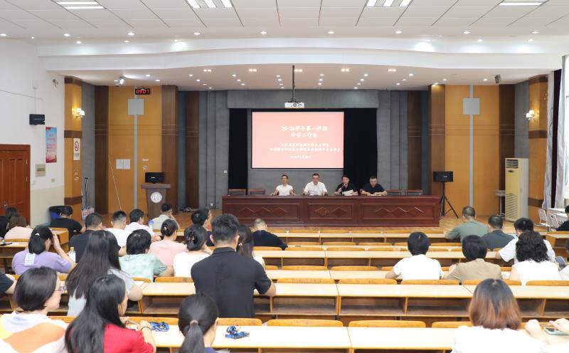 708A5867(1).jpg 708A5867(1).jpg