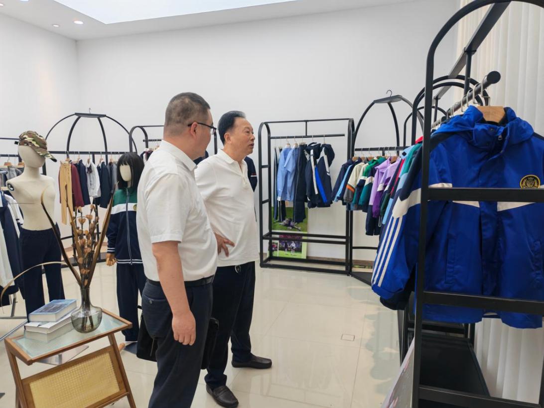访企拓岗促发展|走进江苏法诗菲服饰有限公司